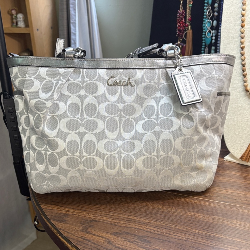 Coach Signature Tote Shoulder Bag in Silver and Cream